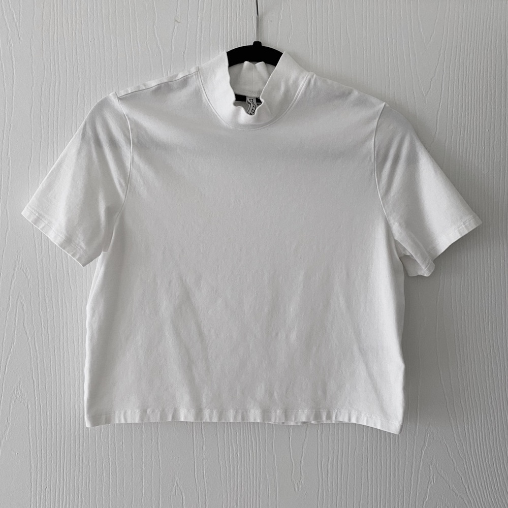 H&M | White Baby Tee